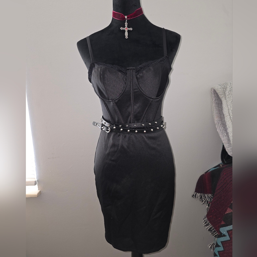 Rue21 Faux Satin Silk Corset Bustier Y2K Dress WITH BELT